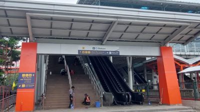 stasiun bekasi