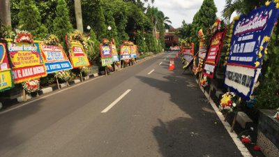 Pemkot Bekasi Banjir Karangan Bunga Pengangkatan Tri Adhianto jadi Plt Wali Kota