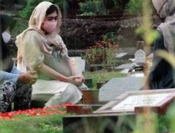 Lengkap! Ini Doa Ziarah Kubur Jelang Ramadhan Sesuai Anjuran Rasulullah