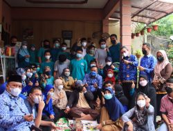 Plt Wali Kota Bekasi Bersama Plt Ketua TP PKK Kunjungi Pelatihan Batik Bagi Anak-anak Disabilitas