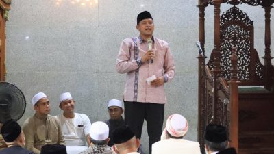 Tarawih Keliling, Plt Wali Kota Sekaligus Tinjau Vaksinasi Booster