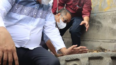 Warga Teluk Pucung Dihebohkan Penemuan Benda Bersejarah