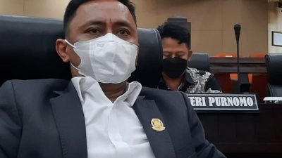 Anggota DPRD Kota Bekasi Nicodemus Godjang