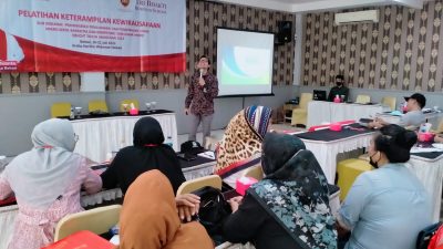 Diskopukm Kota Bekasi Lakukan Pelatihan Keterampilan Kewirausahaan Bagi Pelaku Usaha Sektor Informal PKL