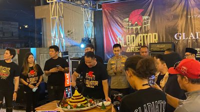 Vicky Prasetyo Grand Opening Gladiator Arena di Bekasi