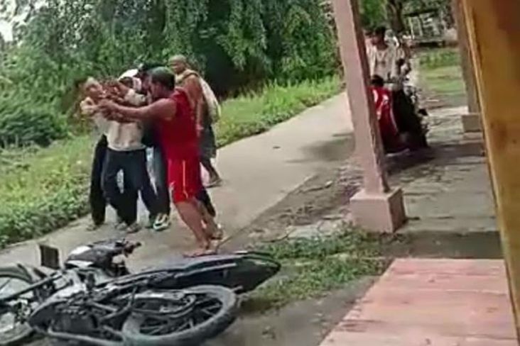 Pemuda diamankan warga tenteng celurit