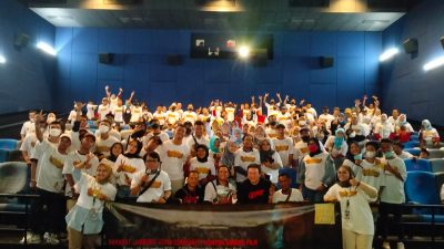 Komunitas Sahabat Lambung Ceria Nobar Film Qodrat di CGV Cinema Bekasi Cyber Park. Foto: Gobekasi.id