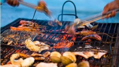 Hidangan promo “pesta nelayan” di Hotel Mega City Bekasi. Foto: Istimewa