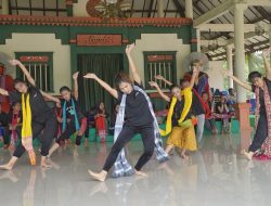 Pengembangan Budaya Indonesia Melalui Workshop SERAYA : Sebar Gaya Sebar Budaya