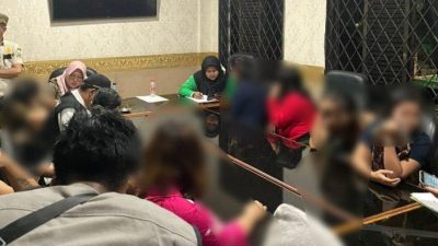 11 PSK di Bekasi Kocar – Kacir Sampai ke Sawah di Razia Petugas Gabungan