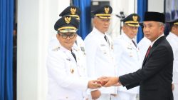 Raden Gani Muhammad resmi dilantik menjadi Pj Wali Kota Bekasi di Gedung Sate, Bandung, Rabu (20/9/2023).