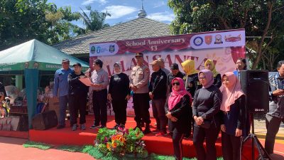 HUT ke-13, SMAN 17 Kota Bekasi Gelar Jalan Santai