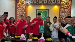 Tri Adhianto ambil Formulir Pendaftaran Calon Wali Kota Bekasi di DPC PKB