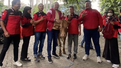 Hari Raya Idul Adha, Tri Adhianto Kurban 60 Sapi dan 36 Kambing