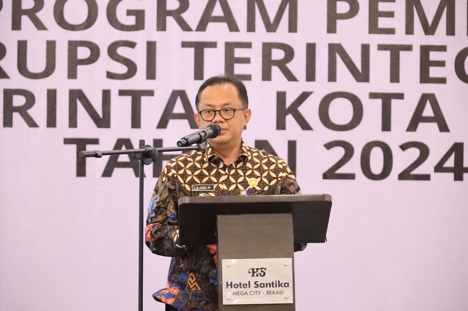 Pj Wali Kota Bekasi, Raden Gani Muhamad