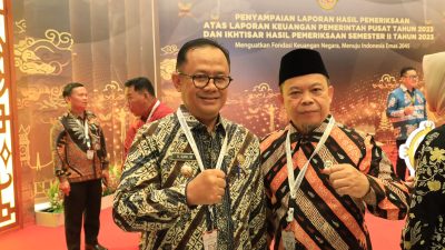 Penjabat Wali Kota Bekasi Raden Gani Muhamad bersama Ketua DPRD Kota Bekasi Saifuddaulah penuhi undangan Presiden RI di Gedungg JCC DKI Jakarta pada Senin pagi (8/7/2024) lalu.