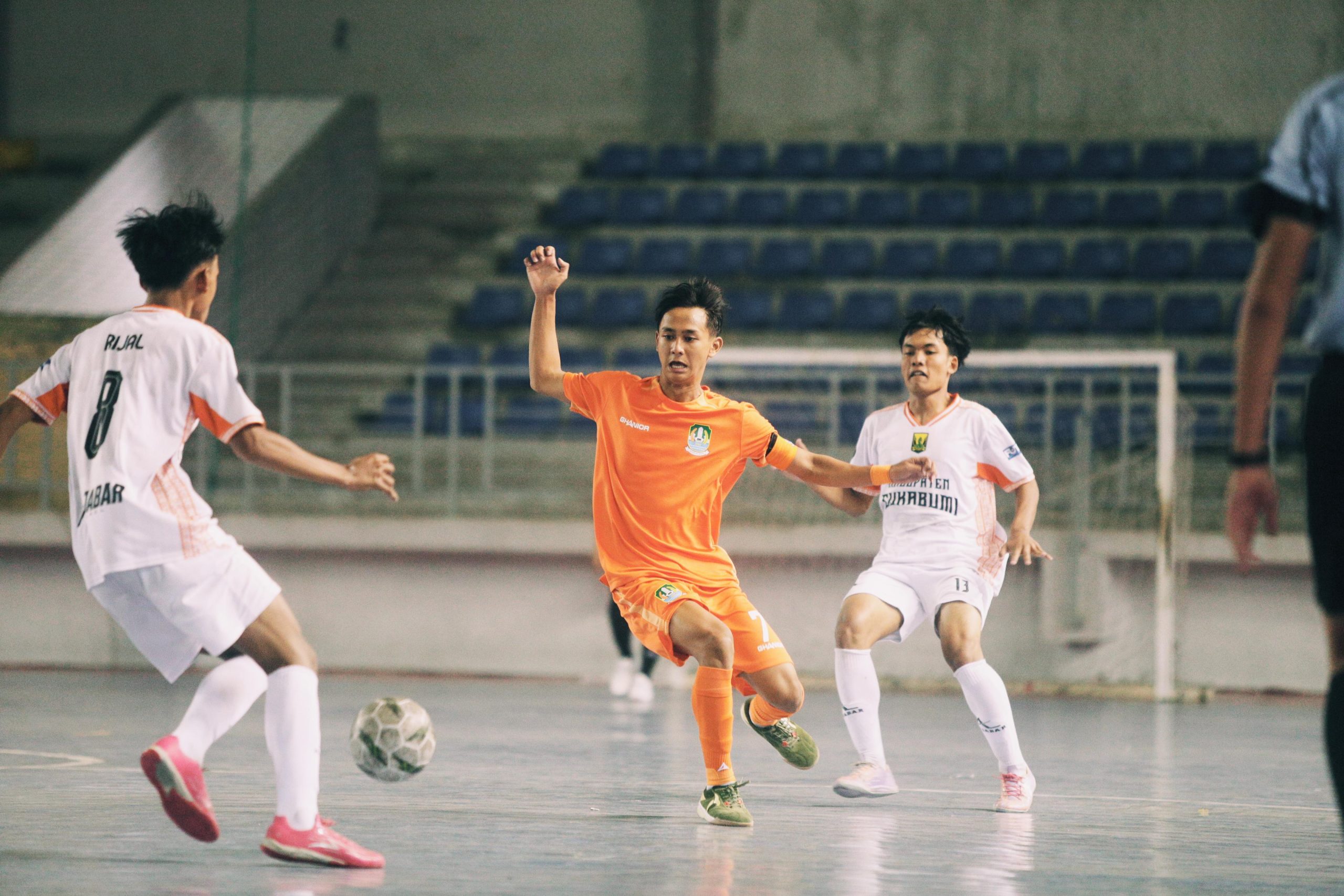 Tim Futsal Kota Bekasi saat bertemu dengan Futsal Sukabumi di Kejurda AFP Jabar. Foto: Ist