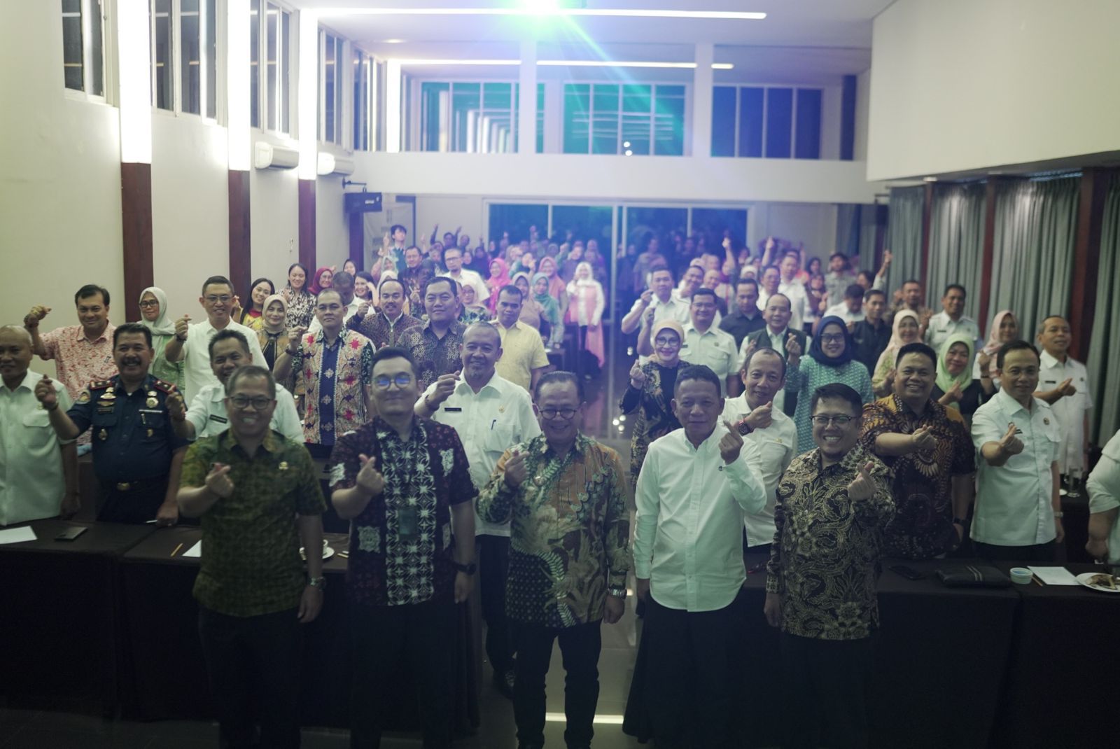 Pj Wali Kota Bekasi Raden Gani Muhamad bersama SKPD. Foto: Ist