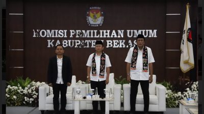 Dani Ramdan – Romli Remsi Daftar Jadi Peserta Pilbup Bekasi 2024