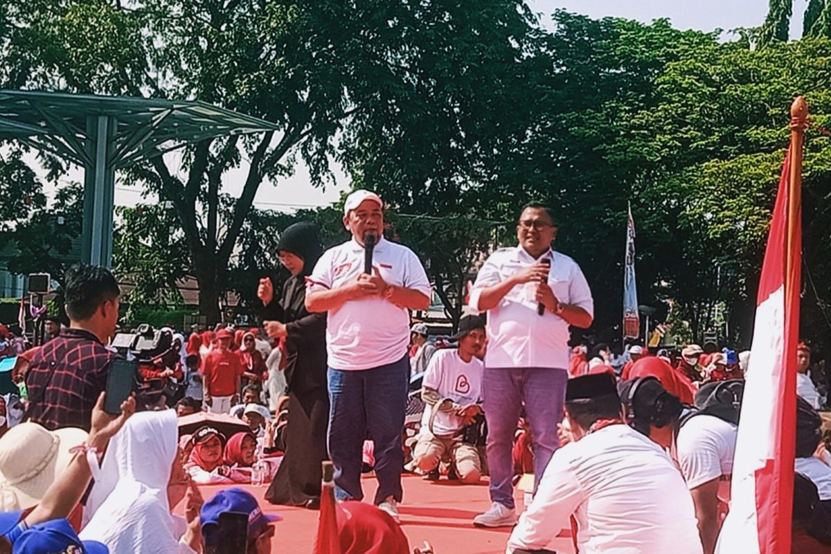 Paslon Ri-Shol Deklarasi di Alun -alun Kota Bekasi