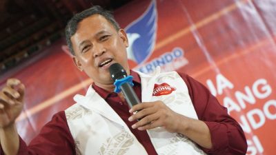 Calon Wali Kota Bekasi Tri Adhianto saat menghadiri Rakercabsus Partai Perindo. Foto: Ist