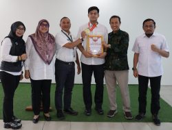 Sabet Medali Emas di PON, Dirut RSUD Kota Bekasi Ganjar Penghargaan ke Pegawainya