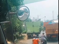 BRUKK! Kecelakaan Beruntun di Jalur “Tengkorak” Bekasi, Sopir Tronton Mengantuk