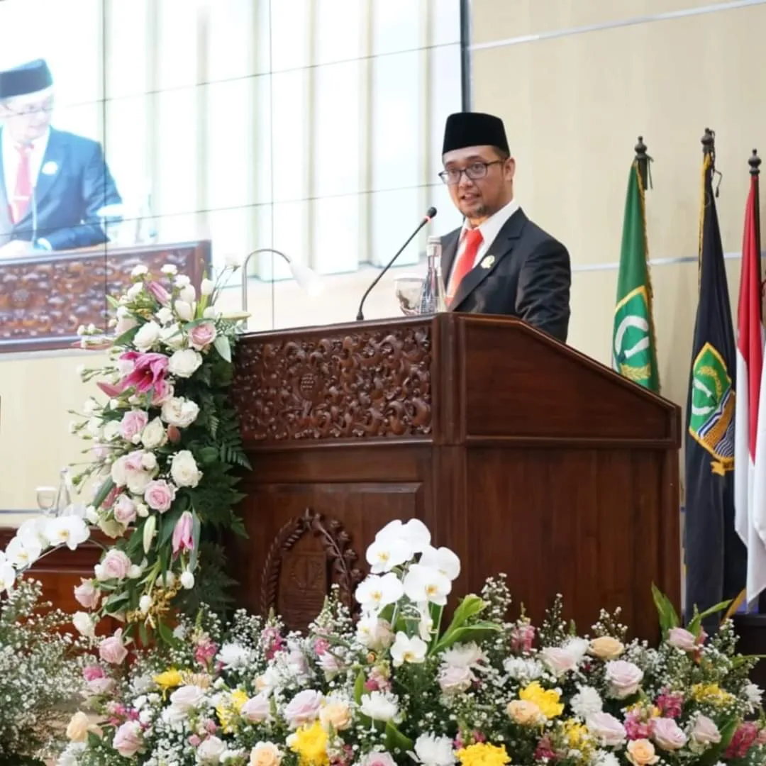 Ketua DPRD Kabupaten Bekasi Ade Sukron
