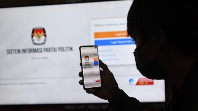 Banyak Warga Datangi Kantor KPU Kota Bekasi, Protes Namanya Dicatut Parpol