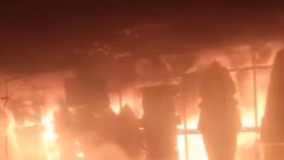 Tangkapan layar kebakaran di Naga Swalayan Tambun.