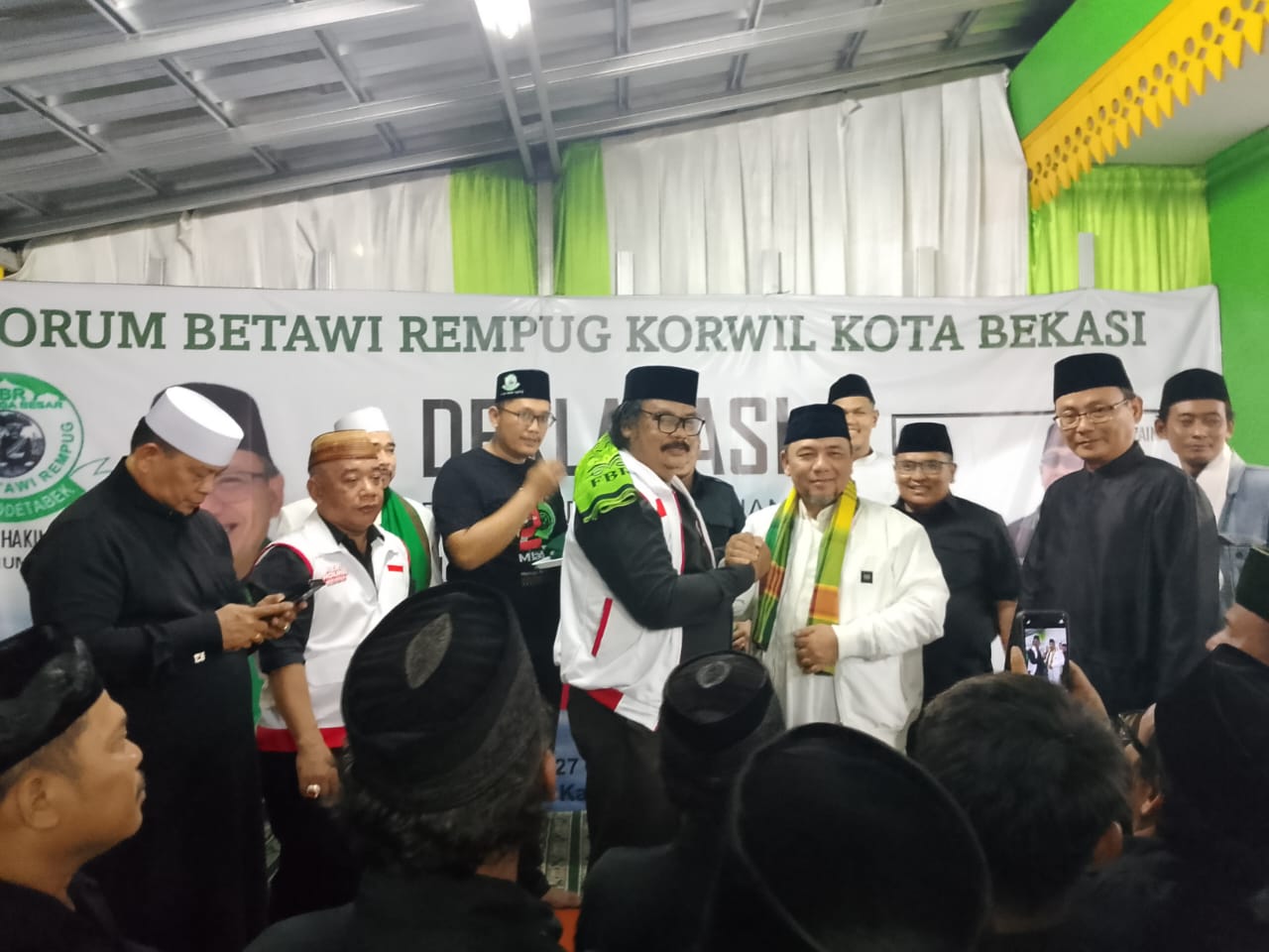 Deklarasi dukungan FBR Kota Bekasi untuk Paslon Heri - Sholihin di Pilkada 2024. Foto: Ist