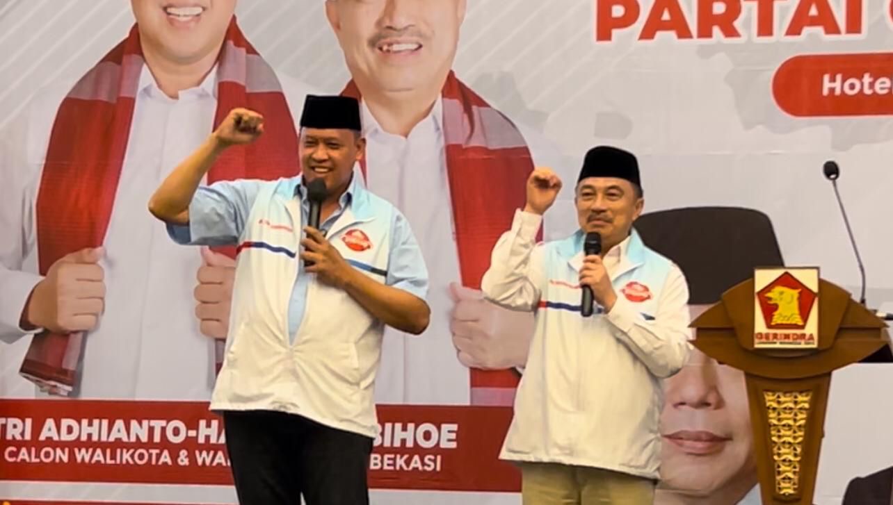 Paslon Wali Kota dan Wakil Wali Kota Bekasi Tri Adhianto - Abdul Harris Bobihoe dalam acara Rakercabsus Partai Gerindra. Foto: Ist