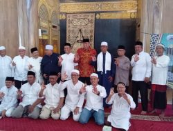 Pose Tiga Jari di Masjid, Tri Adhianto Bakal Dilaporkan ke Bawaslu