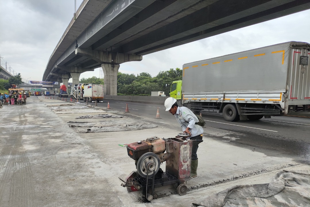 Rekontruksi Jalan Tol Jakarta - Cikampek. Foto: Ist