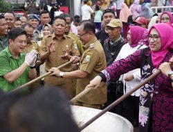 Wah… Bobon Santoso ke Alun-alun Kota Bekasi