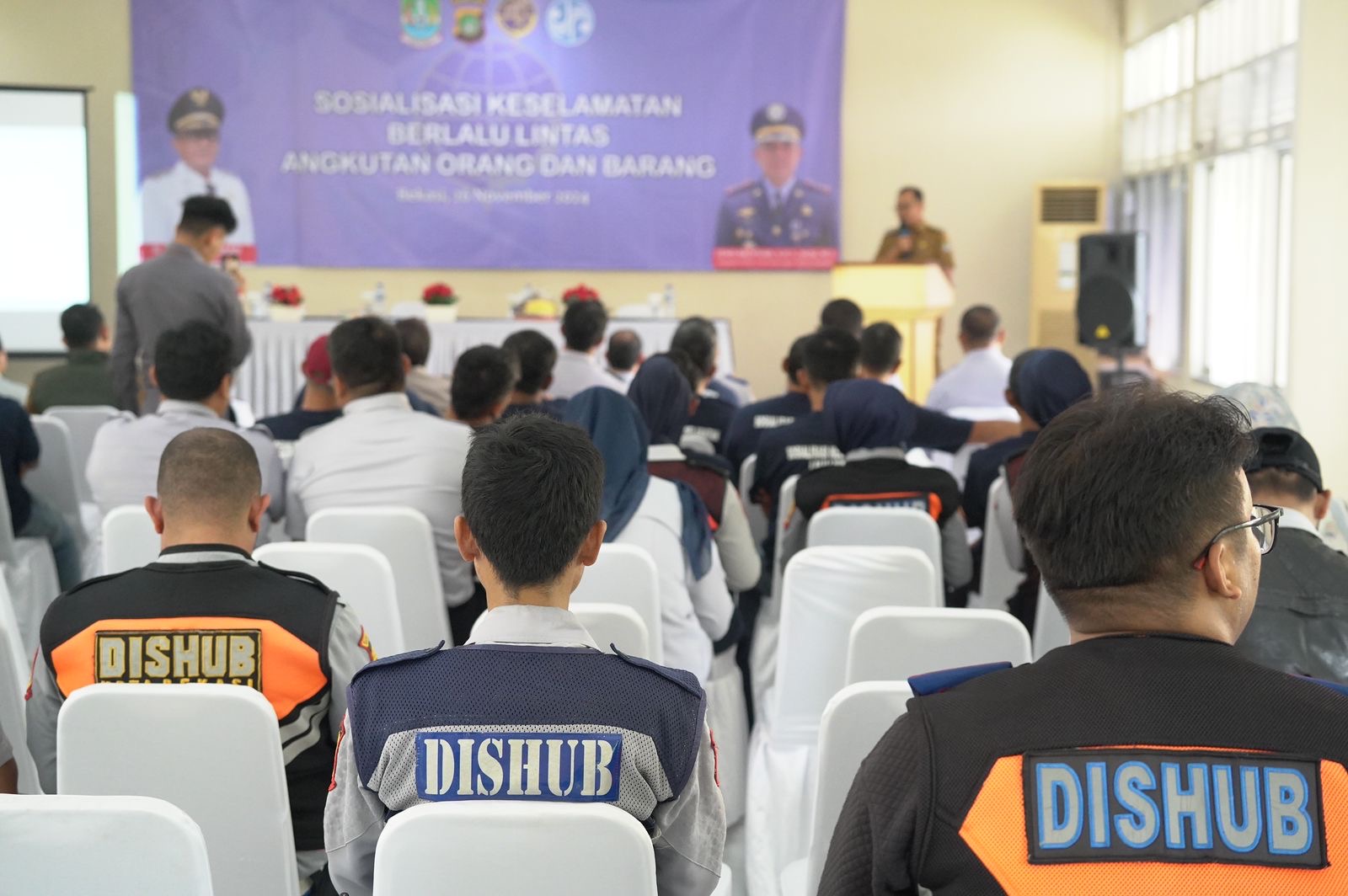 Pemerintah Kota Bekasi melalui Dinas Perhubungan (Dishub) bersama PT. Jasa Raharja menggelar sosialisasi bertajuk "Keselamatan Berlalu Lintas bagi Angkutan Orang dan Barang"