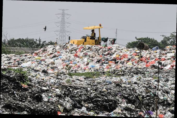 Ilustrasi TPS Ilegal