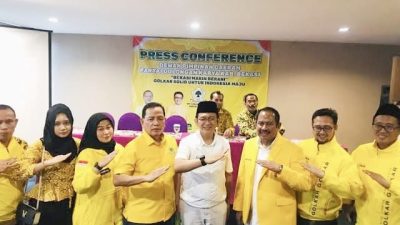 Ketua DPD Partai Golkar Kabupaten Bekasi Ahmad Marjuki bersama Calon Bupati Bekasi Dani Ramdan