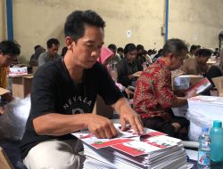 KPU Antisipasi Banjir di Gudang Logistik