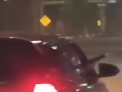 Viral Aksi ‘Koboi’ Pengemudi Toyota Yaris Todongkan Pistol di Tol Japek