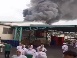 Ada Korban di Insiden Kebakaran Hebat PT Priscolin Bekasi