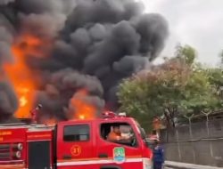 Polri Akan Lakukan Olah TKP Kebakaran Pabrik Pakan Ternak di Bekasi
