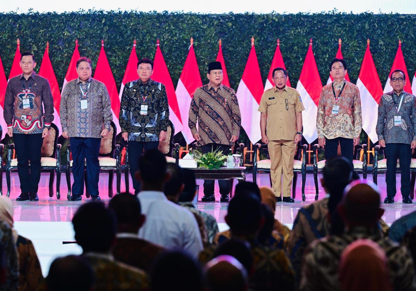 Rakornas Kemendagri bersama Presiden Prabowo Subianto dan Wakil Presiden Gibran Rakabuming Raka serta kabinet Koalisi Indonesia Maju yang dihadiri seluruh kepala daerah di Indonesia. Foto: Ist