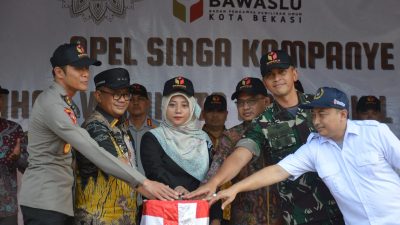 Ketua DPRD Kota Bekasi Sardi Effendi mendatangi Apel Siaga Kampanye Pilkada 2024. Foto: Ist