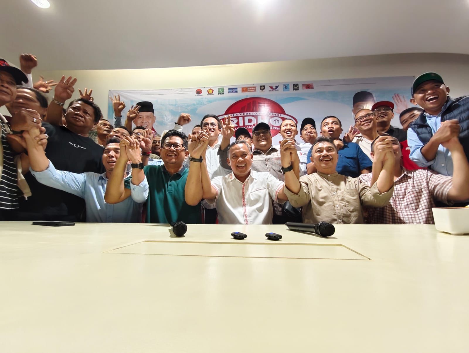 Paslon Tri - Harris klaim kemenangan di Pilkada Kota Bekasi 2024