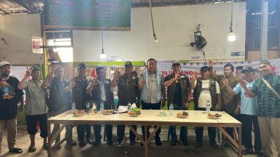 Pedagang Pasar Kranji Dukung RIDHO di Pilkada Kota Bekasi 2024. Foto: Ist