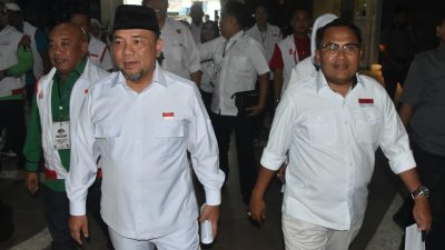 Calon Wali Kota dan Wakil Wali Kota Bekasi Heri Koswara - Sholihin siap dalam debat pamungkas. Foto: Ist