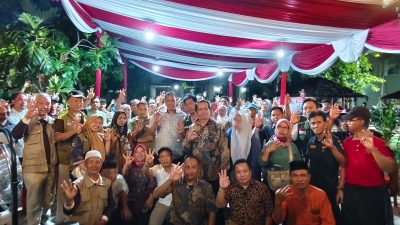 Calon Wali Kota Bekasi Tri Adhianto menerima dukungan dari LPM se-Kota Bekasi. Foto: Ist