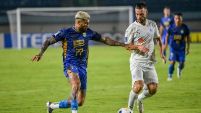 Persib lawan Lion City di Liga Champions Asia 2. (ANTARA FOTO/RAISAN AL FARISI)