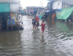 Warga Bekasi Harapkan Bantuan Wapres Gibran Tinjau Dampak Banjir Rob